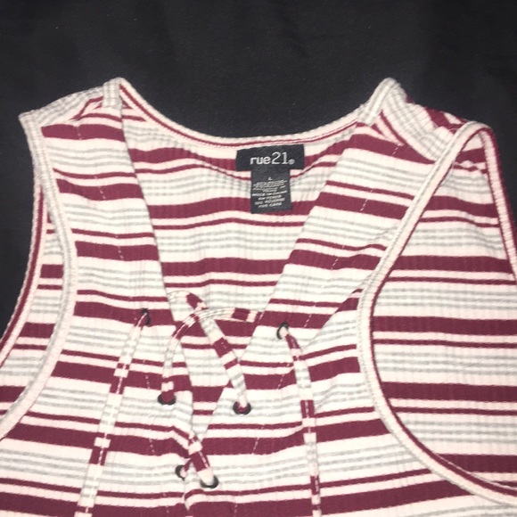 tank top - Picture 3 of 4